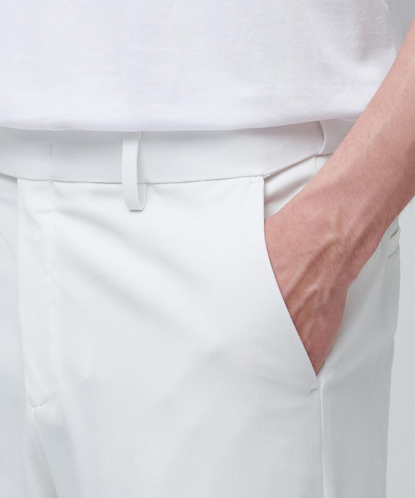 MUSINSA STANDARD Relaxed Tapered Hidden Banding Crop Slacks [White]