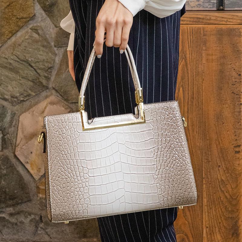 Нишевая сумка для женщин — фото 4