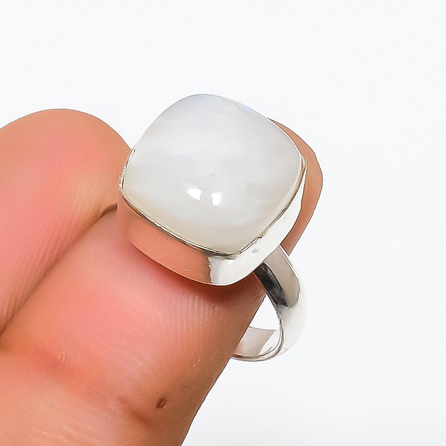

Rainbow Moonstone Gemstone 925 Sterling Silver Jewelry Ring Size 6.5 GK-1494