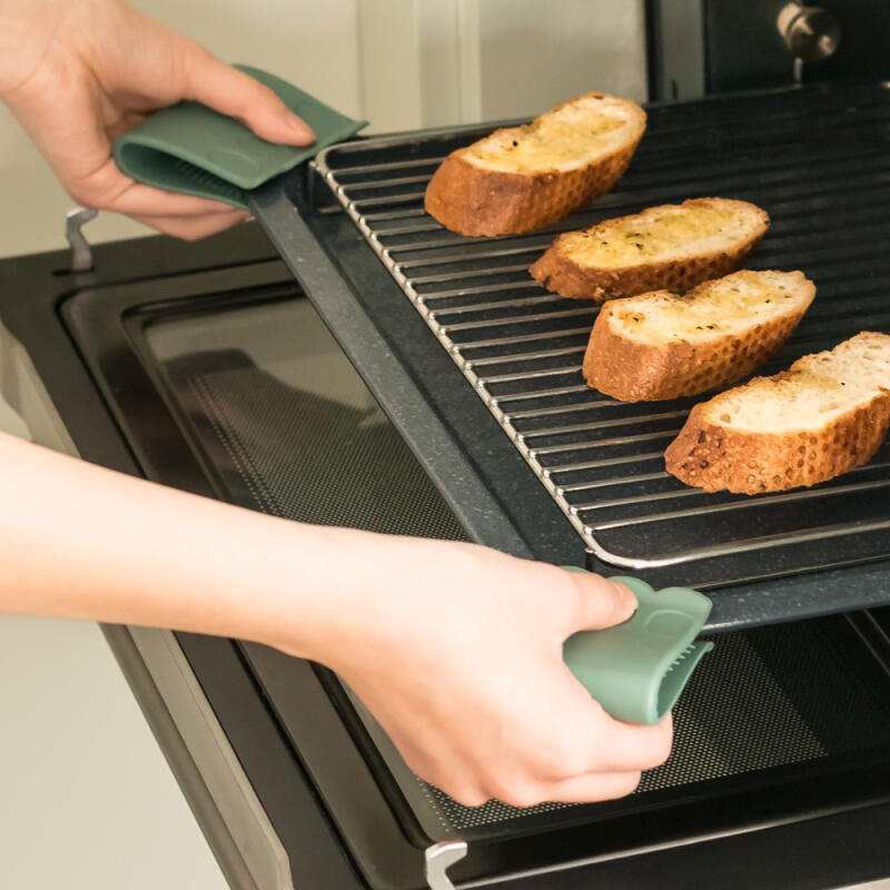 Domestically produced silicone handy pot handle kitchen gloves 2-piece set Handy Handle Gray