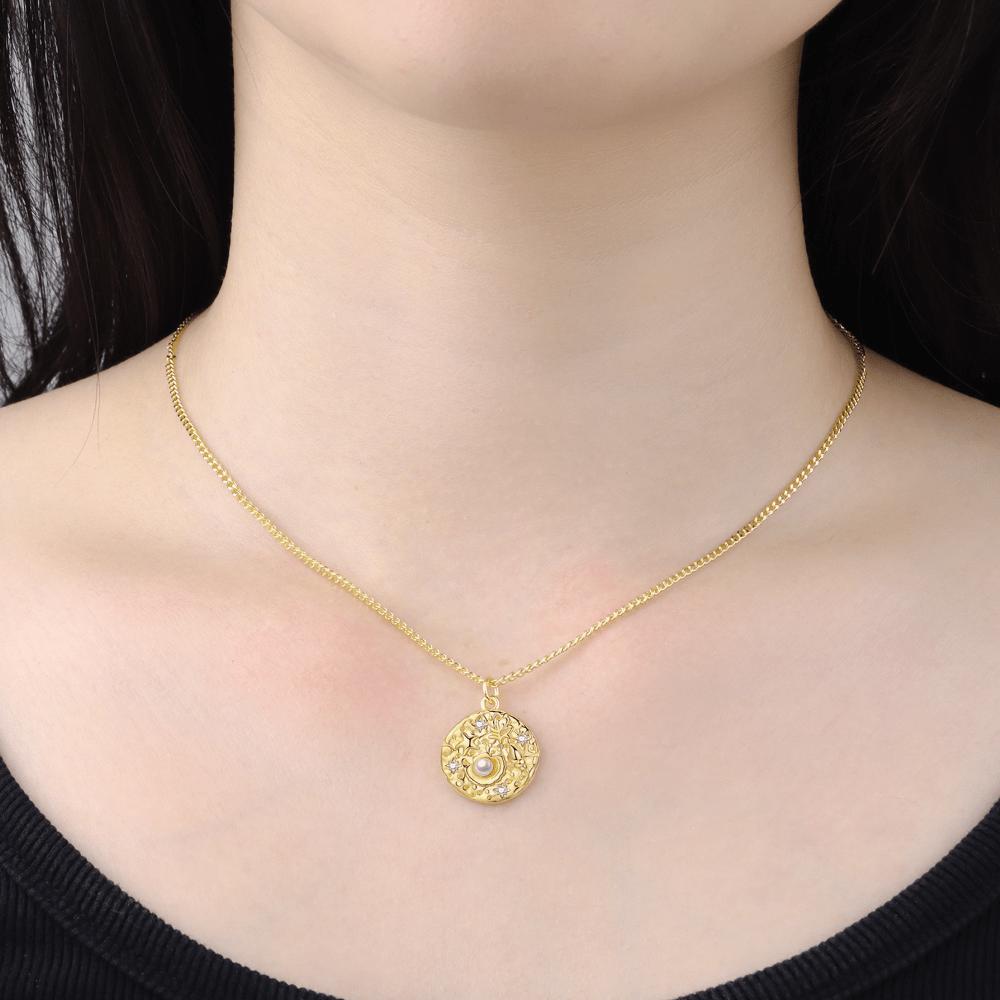Relief Necklace Niche Design Temperament Light Luxury Collarbone Chain Versatile Pendant Female