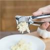 Stainless Steel Garlic Press Easy to squeeze and clean Professional kitchen tool Effortlessly crushes garlic Garlic crusher