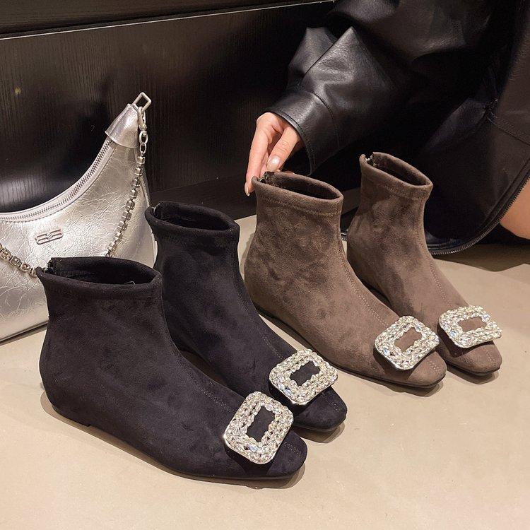 The foreign style is huge and good-looking, and the small short boots for women have increased by 5 cm. 2025 New popular super hot black thin naked