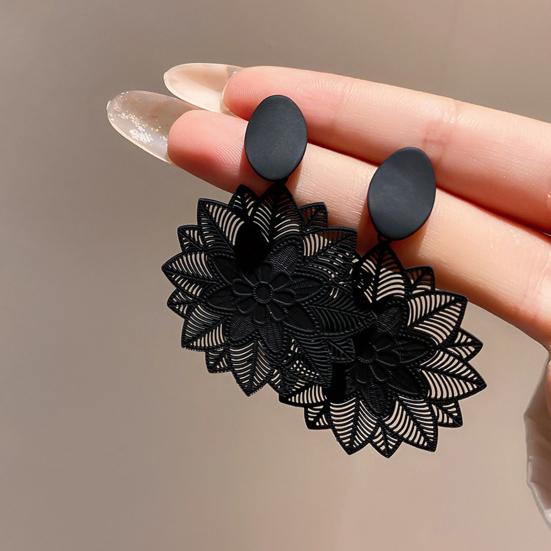 1 Pair Stud Earrings Exaggerated Temperament Slim Gothic Dainty Nonallergic Retro Hollow Flower Drop