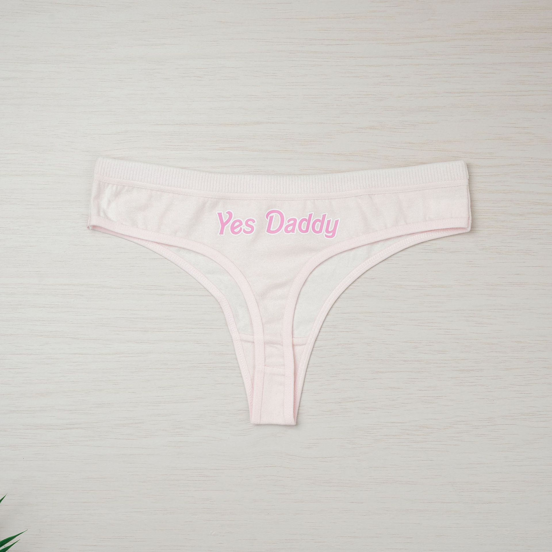 

Сексуальные трусики для девочек с буквенным принтом, шелковистые сексуальные стринги с низкой посадкой pure desire 9-A XL розовый