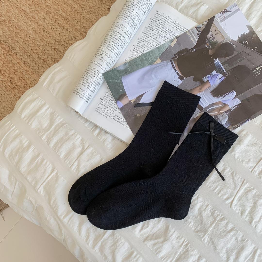 

Japanese Socks Women S Gray Vertical Strips Miu Wind Ribbon Stacking Socks Jk Girl Bow Sweet Medium Tube Socks Tide One size fits all чёрный
