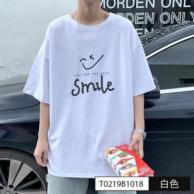 Camiseta de manga curta de verão 2024 para homens, camiseta versátil casual solta de manga curta para estudantes, moda diária, estampada