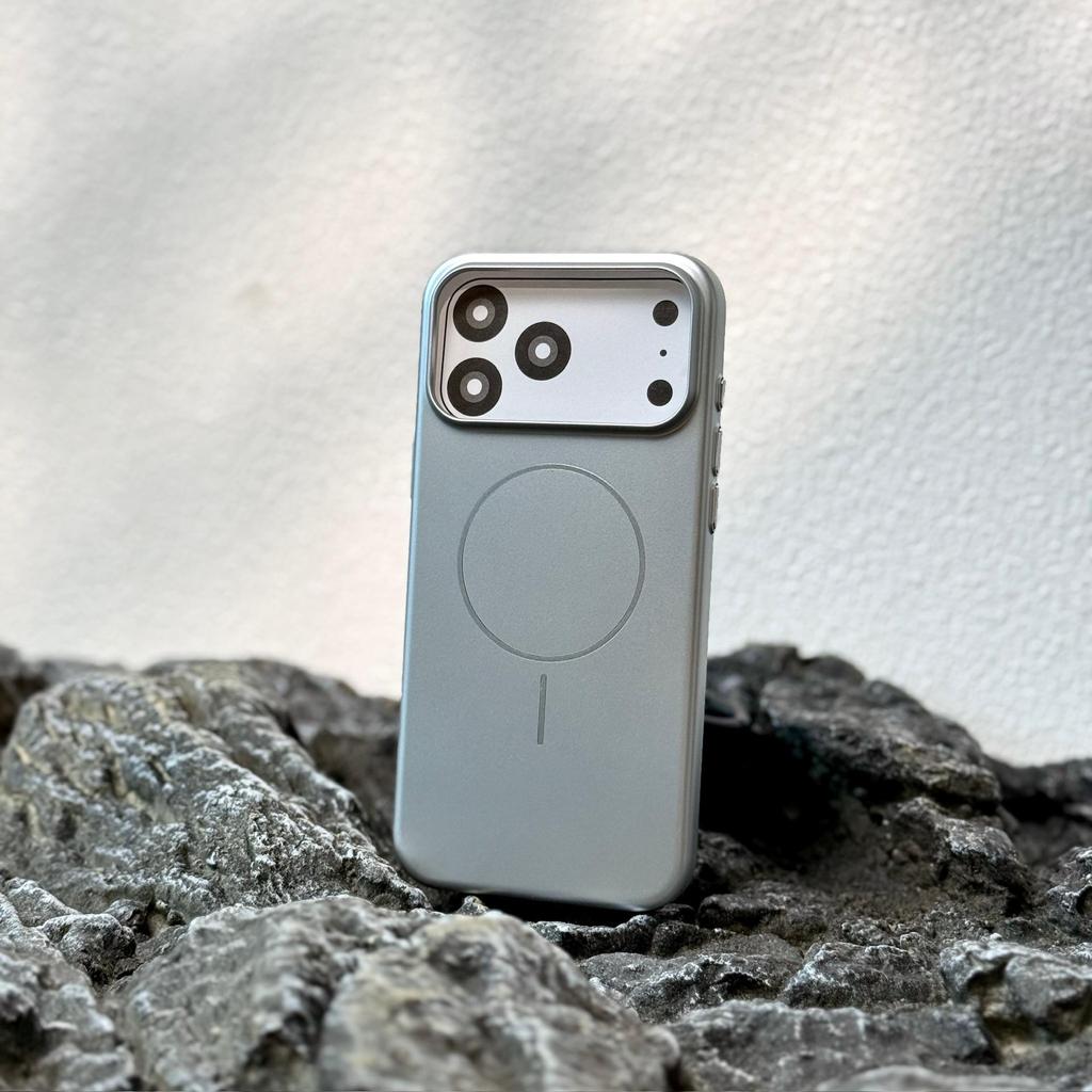 iPhone 17 Magnetic Frosted Case for 13/14/15/16 Pro Max - Solid Color, Drop-Proof, Skin-Feel Protective Cover