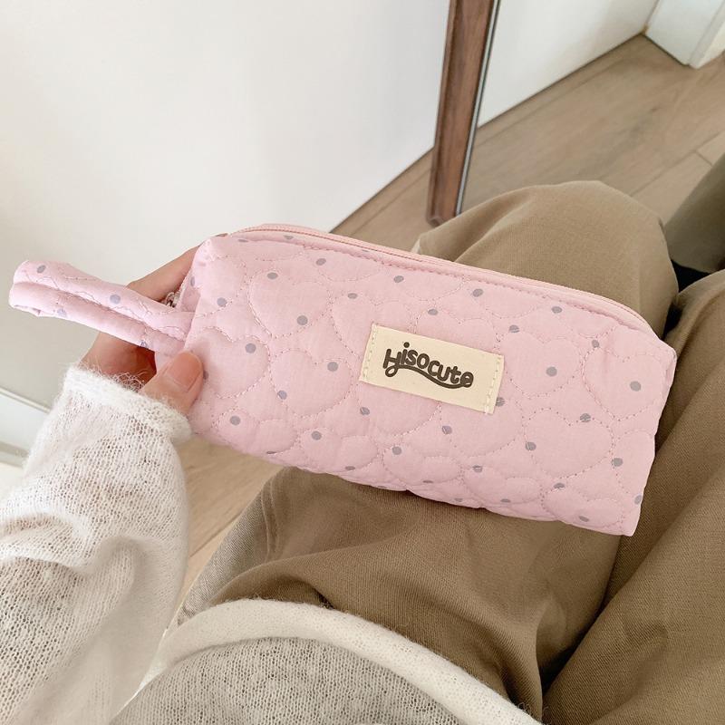 Ins Style Love Dot Large Capacity Portable Travel Hand Carry Cosmetic Bag