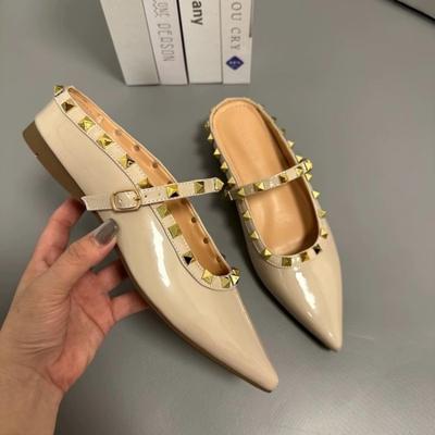 Moda Rebite Calçados Novos Chinelos Femininos Mulas Verão Primavera Feminino Slides Chinelos Bico Fino Sandálias Femininas Sapatos