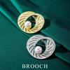 Simple Temperament Geometric Pearl Brooches Pins For Women Exquisite Hollow Love Badge Fashion Coat Jewelry Accessories Gifts
