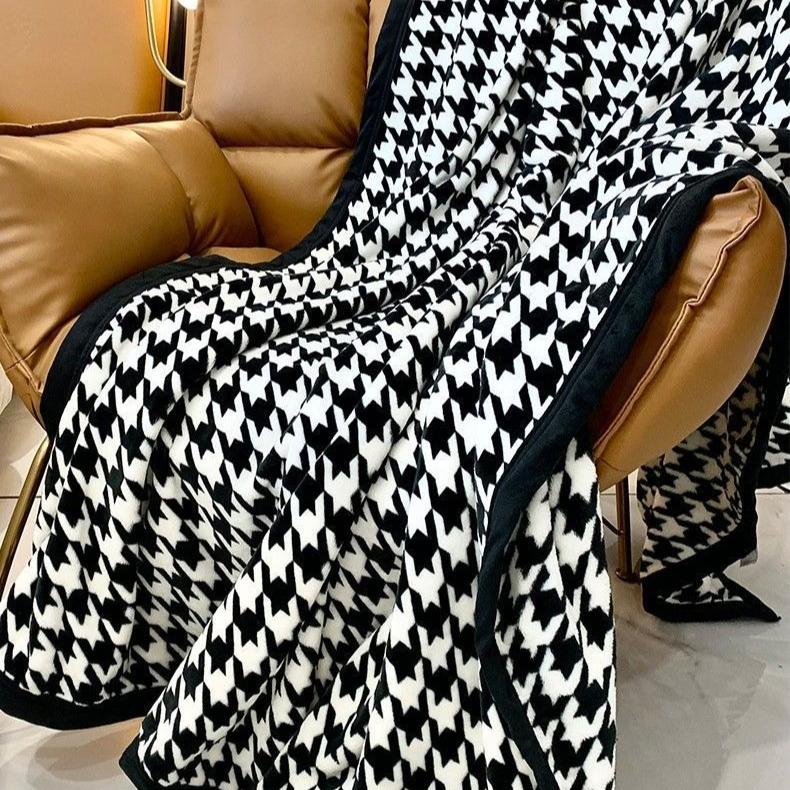 Checkered & Houndstooth Coral Fleece Blanket Soft Warm All-Season Throw for Sofa Office Nap