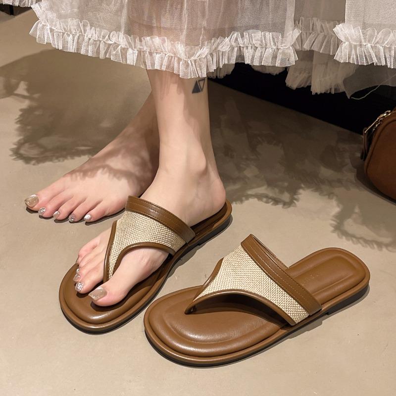 

Мода 2025 Искусственная кожа Плоский каблук Шлепанцы Женские Легкие С перемычкой Мягкая подошва Тапочки Женские Летние Нескользящие Пляжные сандалии Женские 40 коричневый