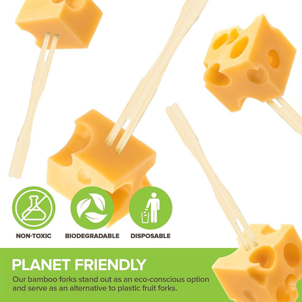 LMETJMA 100Pcs Mini Bamboo Fruit Forks Disposable Cocktail Food Forks Party Appetizer Picks Forks Wooden Toothpicks Fork JT297