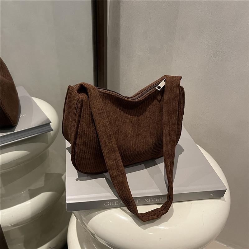 Simple and Retro Casual Large-capacity Underarm Bag, Hand-held Single-shoulder Handbag for Women