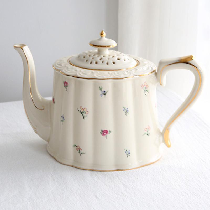 European Ceramic Retro Coffee & Tea Cup Set with Saucers
