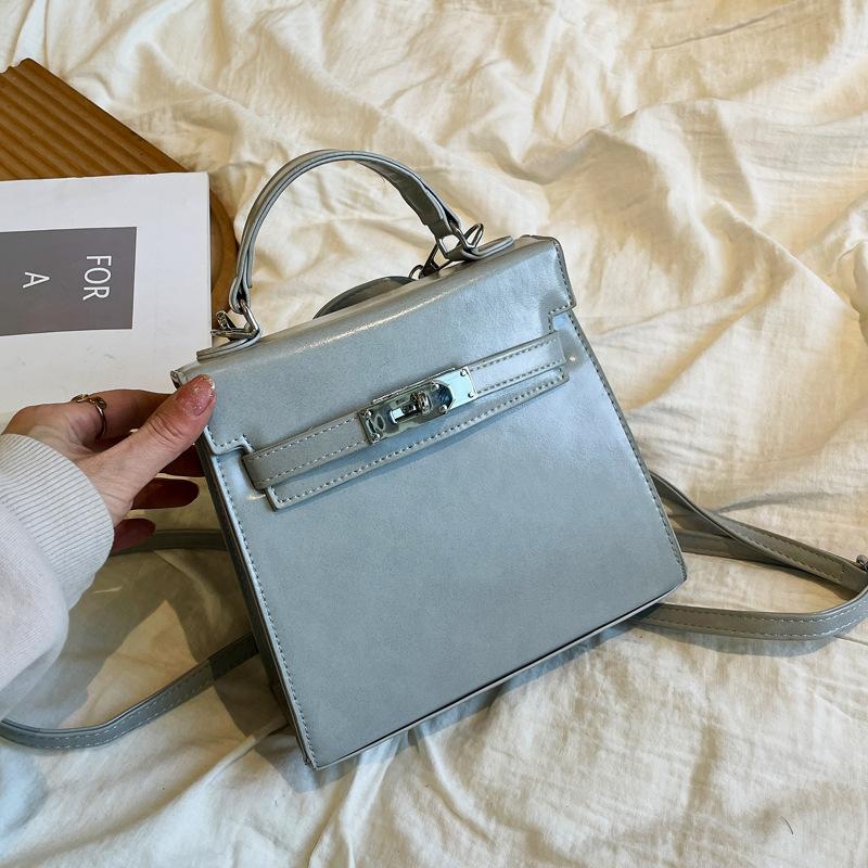 Premium sense niche bag women's spring and summer new fashion shoulder messenger bag portable backpack