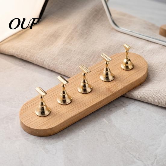Wooden Nail Art Base Practice Stand with Base, Magnetic Press-on Holder for Painting Nails, False Display Home Salon