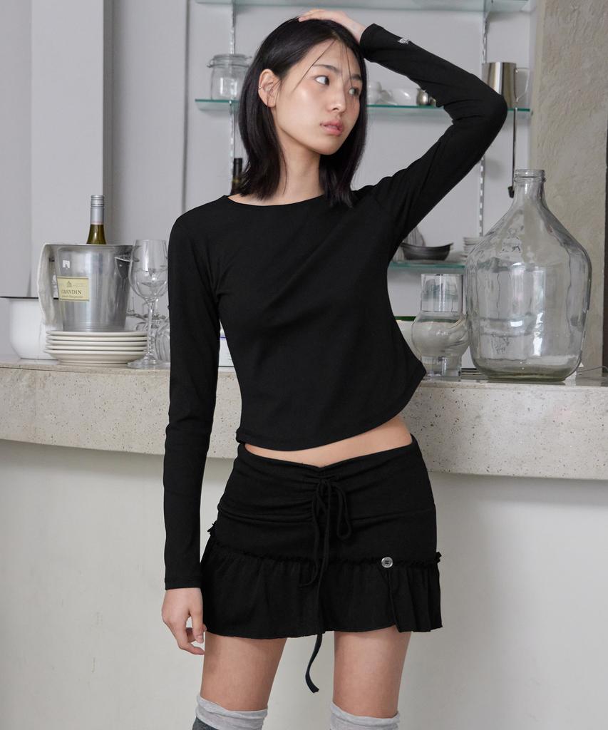 Leondeondada Cropped Round-Hem Long Sleeve Top, Black