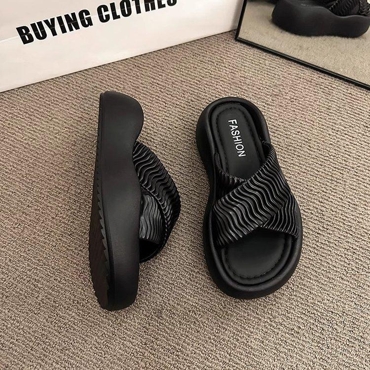 Fashion Foldable Thick Bottom Cross Step Sensation Fashionable Outdoor Sandal Women's Summer 2025 New Style Beach Soft Bottom Flip Flops