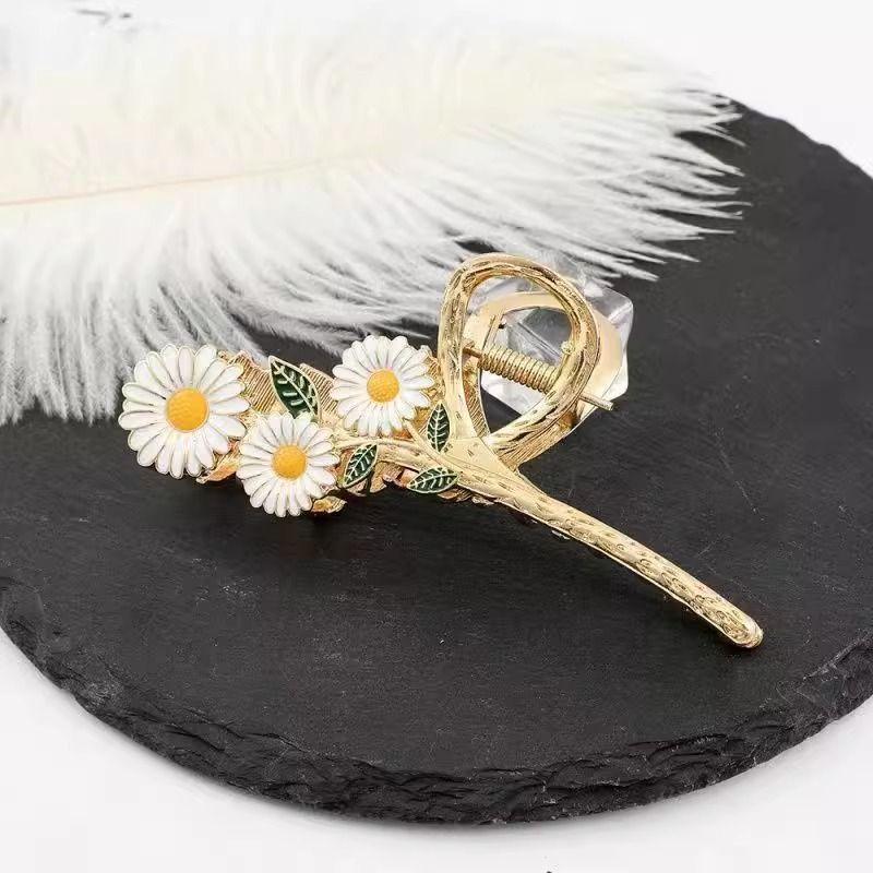 1pc New Drip Oil Gripper Alloy Daisy Charm Back of Head Disc Hair Shark Clip Hair Accessories Elegant Large Hairpin Female