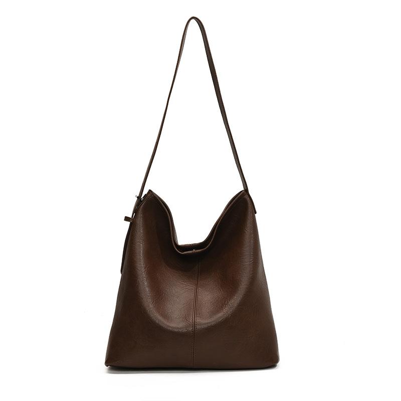 Fashion and leisure large-capacity commuter tote bag women's 2025 winter new simple underarm bag premium shoulder bag