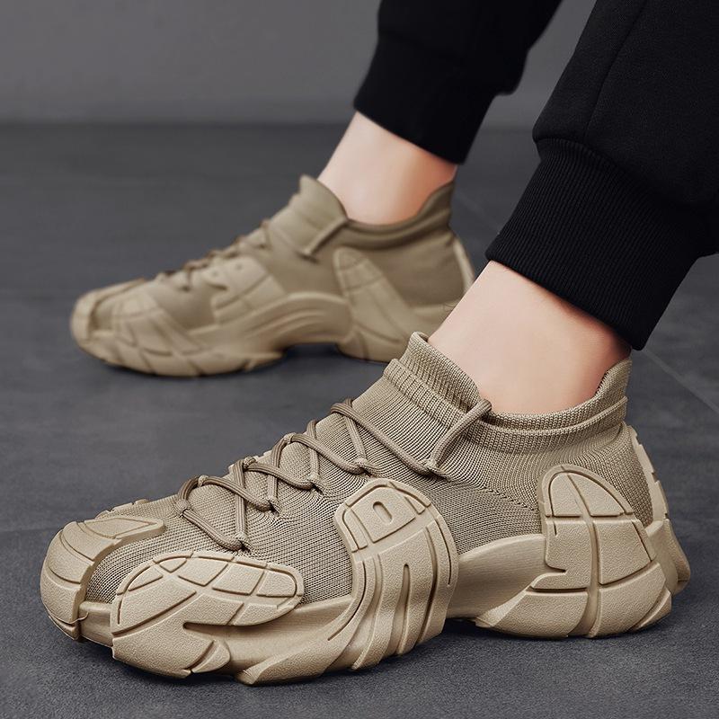 New Shoes for Men Breathable Knit Casual Sock Shoes Mecha Style Flat Hiking Shoes Youth Slip-on Sneaker