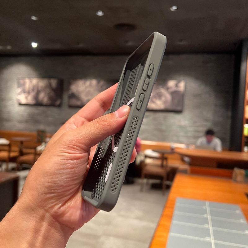 Coque Magnétique Dissipant la Chaleur Pour Xiaomi 17 Coque Trou d'Aération en Nid d'Abeille Couvercle de Charge Sans Fil Pour Xiaomi Mi 17 Coque Résistante aux Chocs
