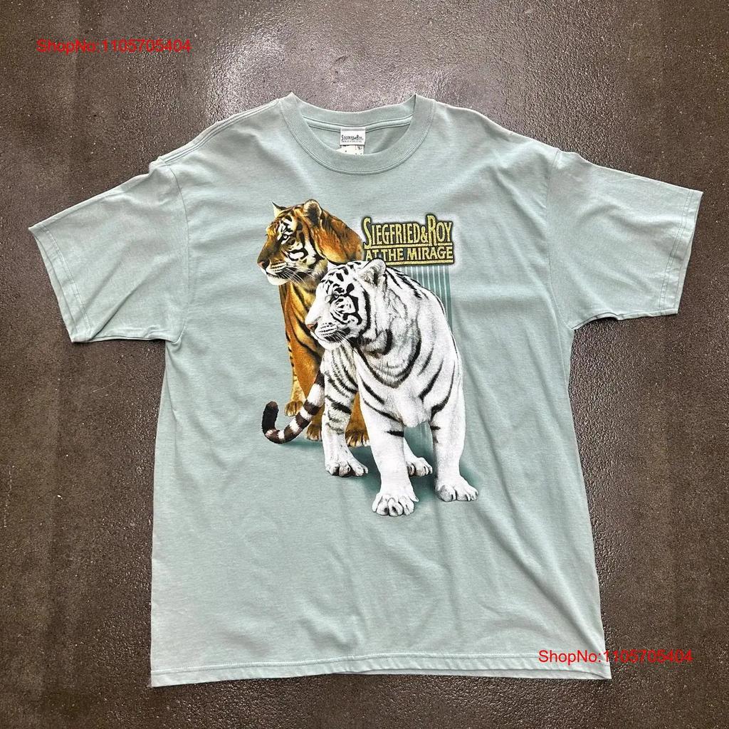 Vintage Siegfried Roy T Shirt Vintage Stylish Slightly Stretched Graphic Designer Clothes Unisex