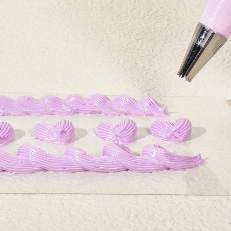 Nerezová sada na zdobení krémovým lepidlem pro DIY pečení a zdobení dortů