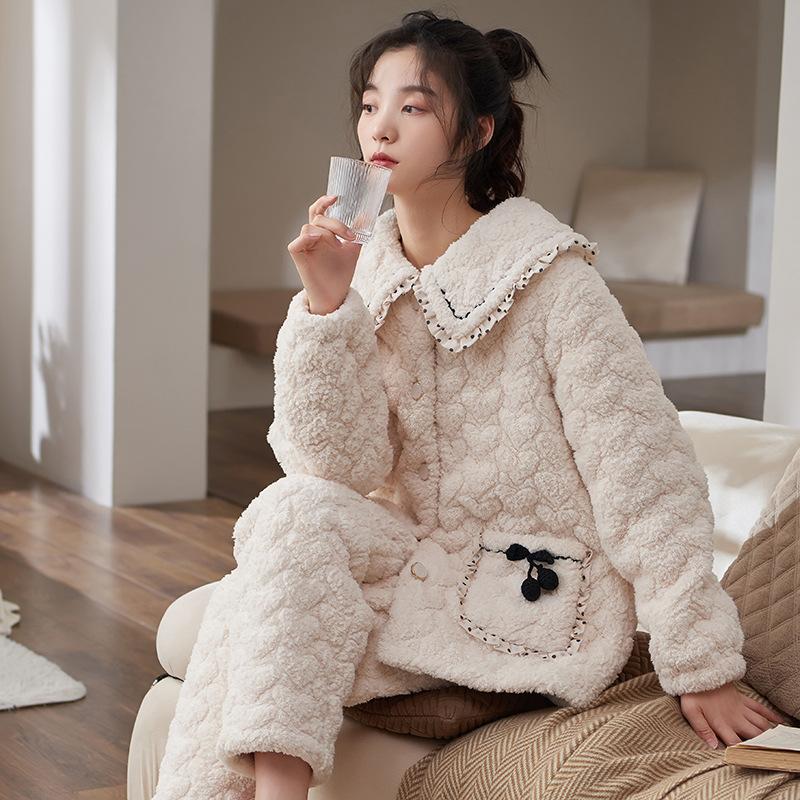 Coral Velvet Quilted Pajamas Women's Winter Three Layer Thick and Fleece Home Wear Women's Winter Flannel Thermal Set
