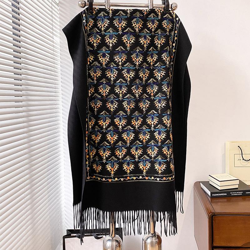 Winter Warm Cashmere Scarf for Women Floral Embroidery Pashmina Blanket Thick Shawl Wrap Neckerchief Elegant Poncho Bufanda
