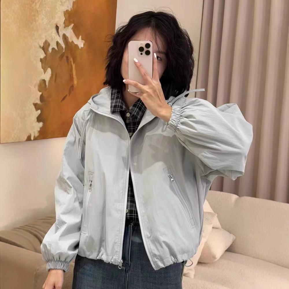 

2025 Women s Spring Casual Hooded Windbreaker: Trendy Loose Short Jacket Medium