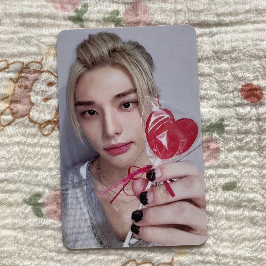 

[USED] Stray Kids Limited Edition Raku-STAR Sukiz Hyunjin Winning Trading Card