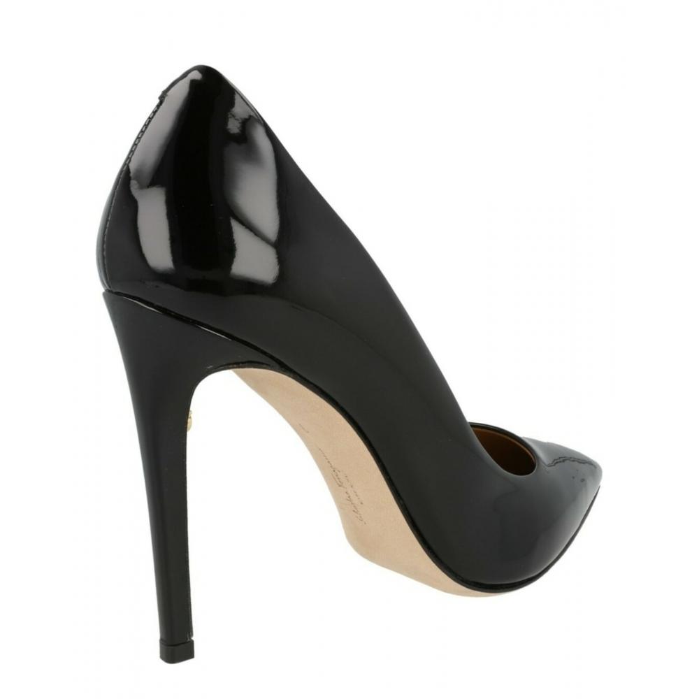 Salvatore Ferragamo Ilary X5 Patent Leather Pumps   Narrow Width Black