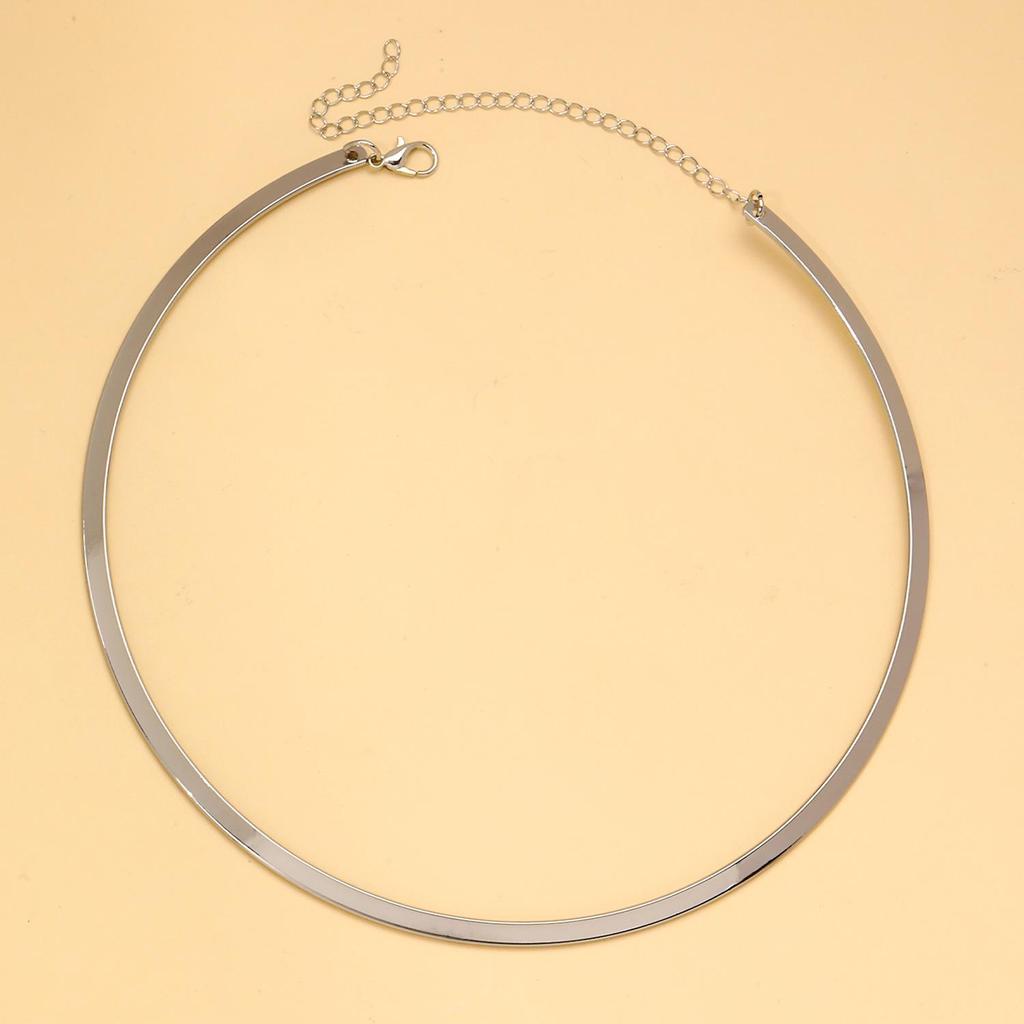Stilvolles Minimalistisches Choker- & Ohrring-Set für Frauen - Europäisches & Amerikanisches Design