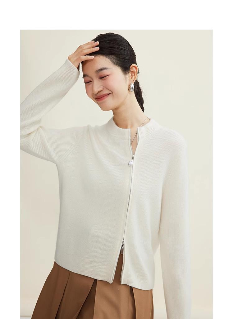 Women's Grey 100% Pure Wool Round Neck Cardigan with Pearl Zipper