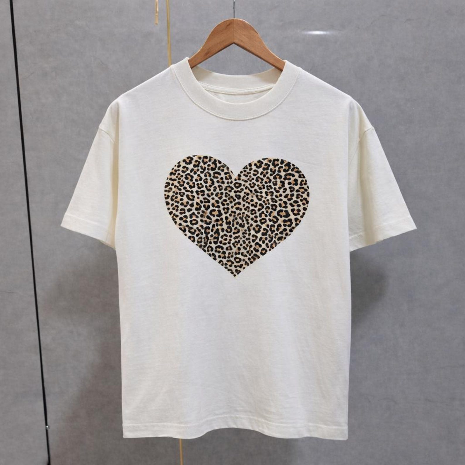 Leopard Heart Graphic Tee S