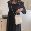 Small bag for mobile phones Women's spring and summer new fashion chain Crossbody bag Mobile phone bag