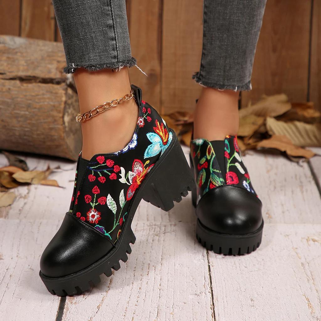 Fashion Spring and Autumn Women High Heel Pumps Trend Casual Heels Female Flower Fashion Leather Women Shoes 2025 Autumn New High Heels