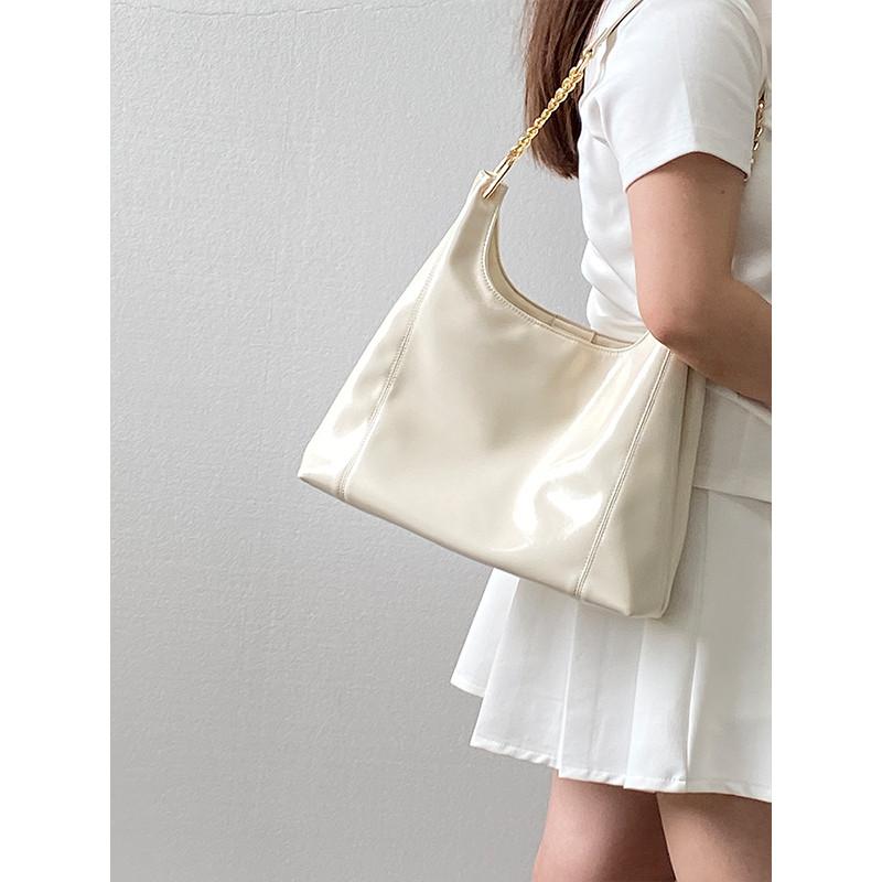 IELGY Large Capacity Commuter Tote Bag