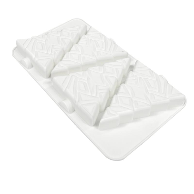 Dorica 4-Kammer 3D Weihnachtsbaum Design Mousse Form Schokolade Französische Dessert Backwaren Silikonform Kuchen Backen Dekorationswerkzeuge