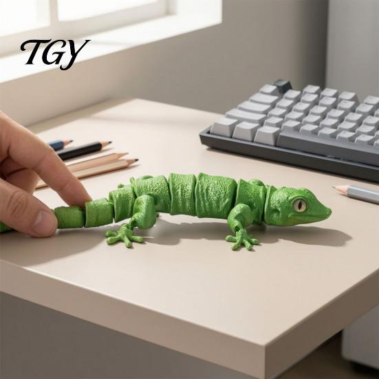Realistic Gecko Decoration 3D Printed Articulated Figurine, Reptile Ornament with Movable Joints, Cute Posable Model Lizard Animal Figure for
