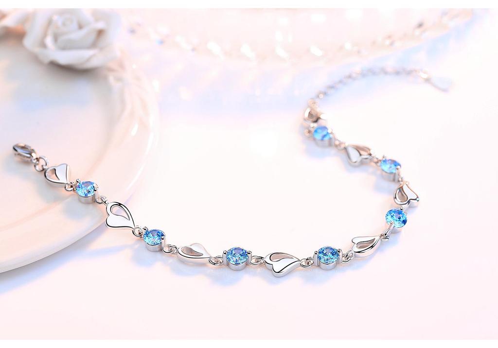 Elegant Starry Heart Women's Bracelet - Luxury Chain for Best Friends