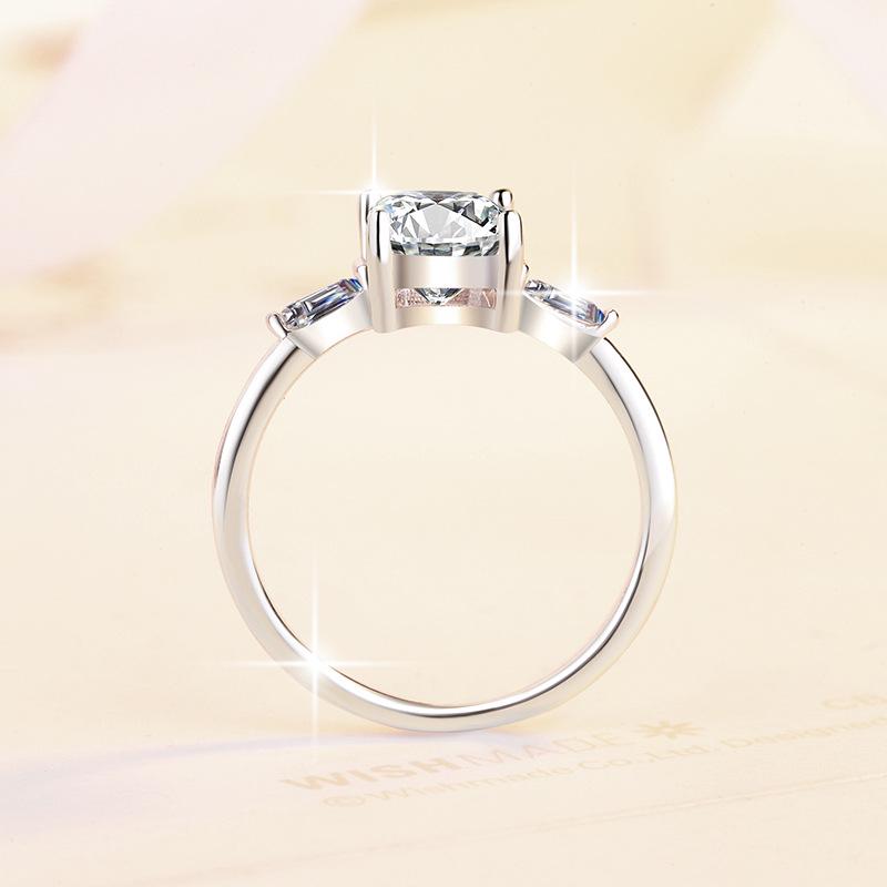 

Emerald Cut Moissanite Ring - 2 Carat S925 Sterling Silver for Women Size 6 US