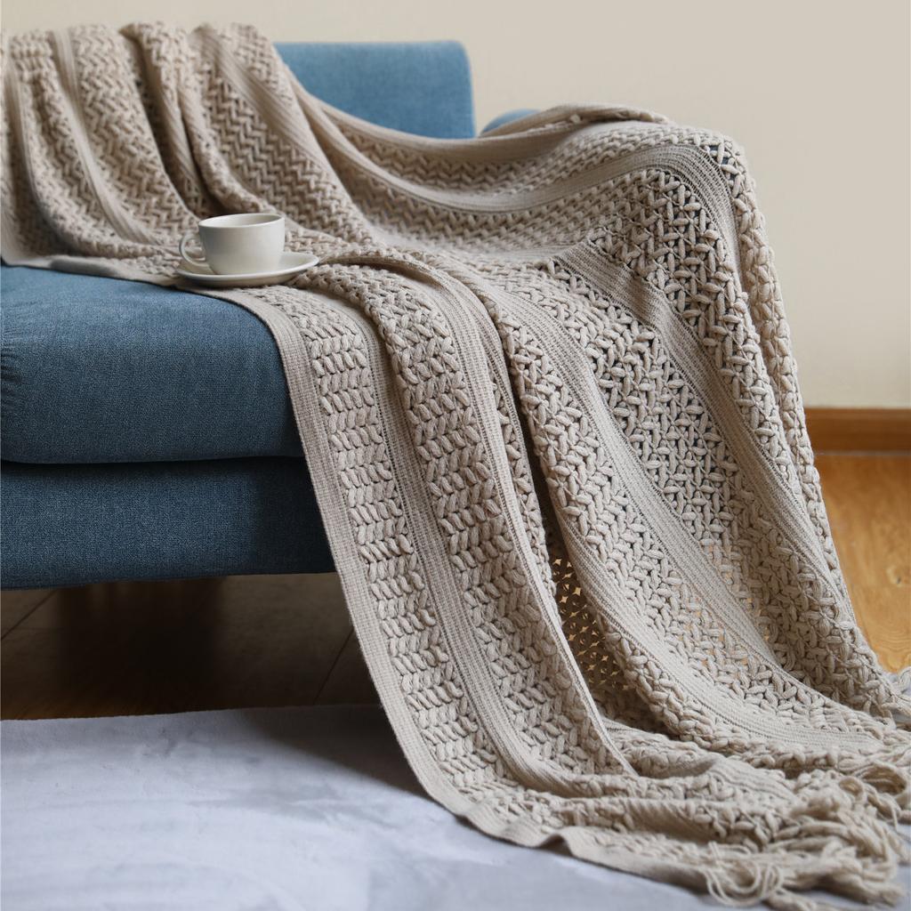 Scandinavian Cut-out Throw Blanket Knitted Sofa Cover Blanket B&B Hotel Bed Towel Bed End Matching Blanket Comfortable Couch Nap Blanket