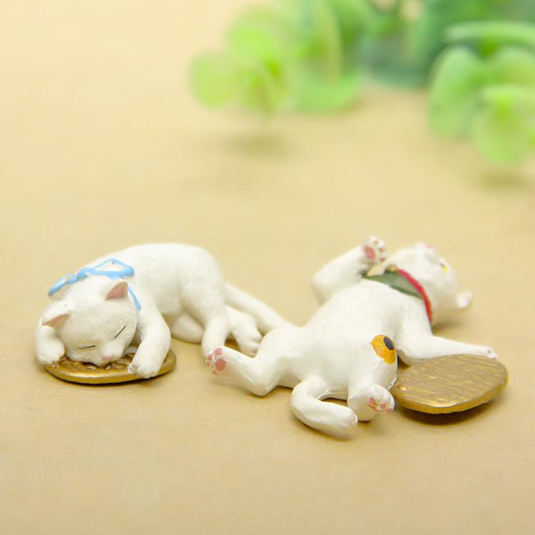 Small Clear Resin Lucky Cat Figurine For Garden Micro Landscape Decor Gift
