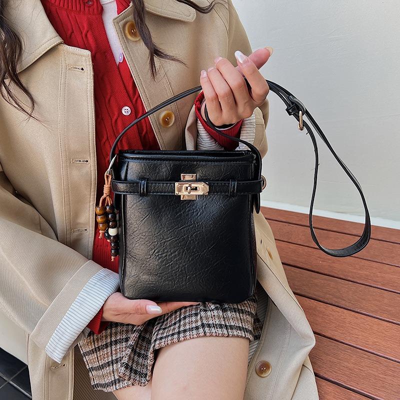 Fashion Trend Casual Kelly Bag Women's Autumn New High-end Large-capacity Shoulder Bag Versatile Messenger Bag