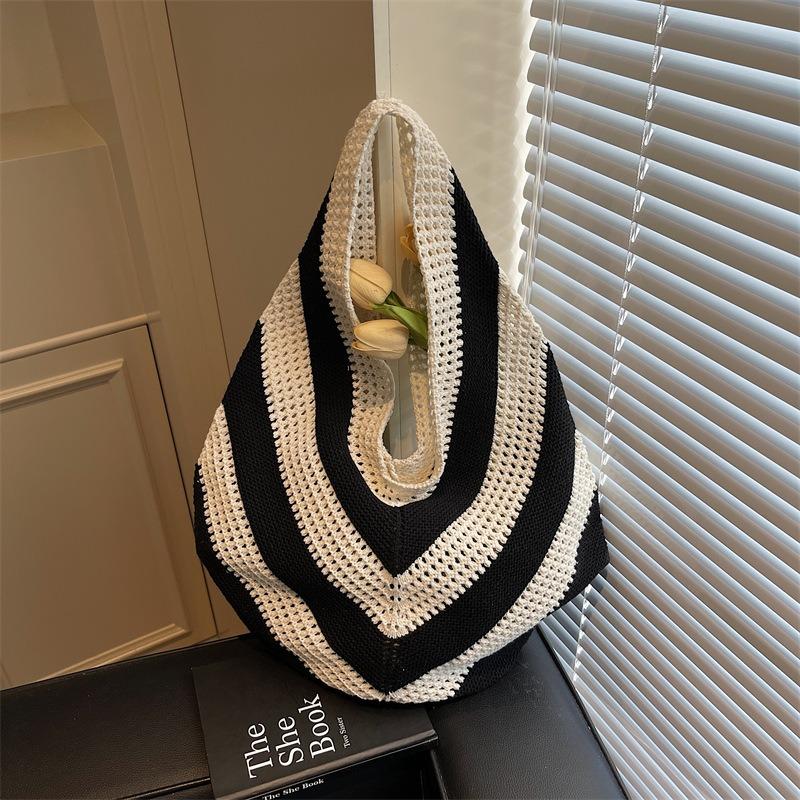 Large capacity underarm bag knitted new support hollowed shoulder seaside commuter versatile vacation beach bag women