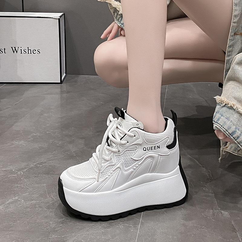 Kleine Damenschuhe Frühling neue Mode lässig Mesh atmungsaktiv Innenhöhe erhöhen Damenschuhe